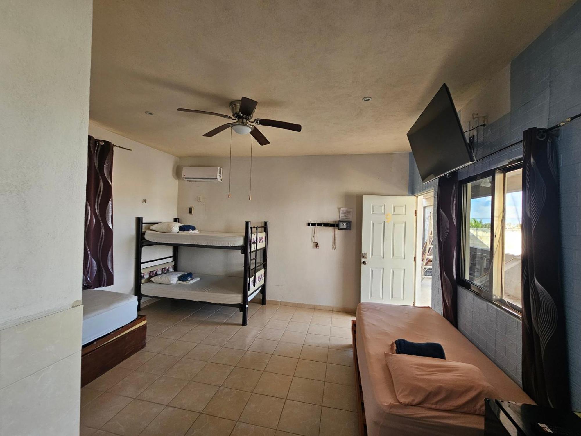 El Padrino Hostal *