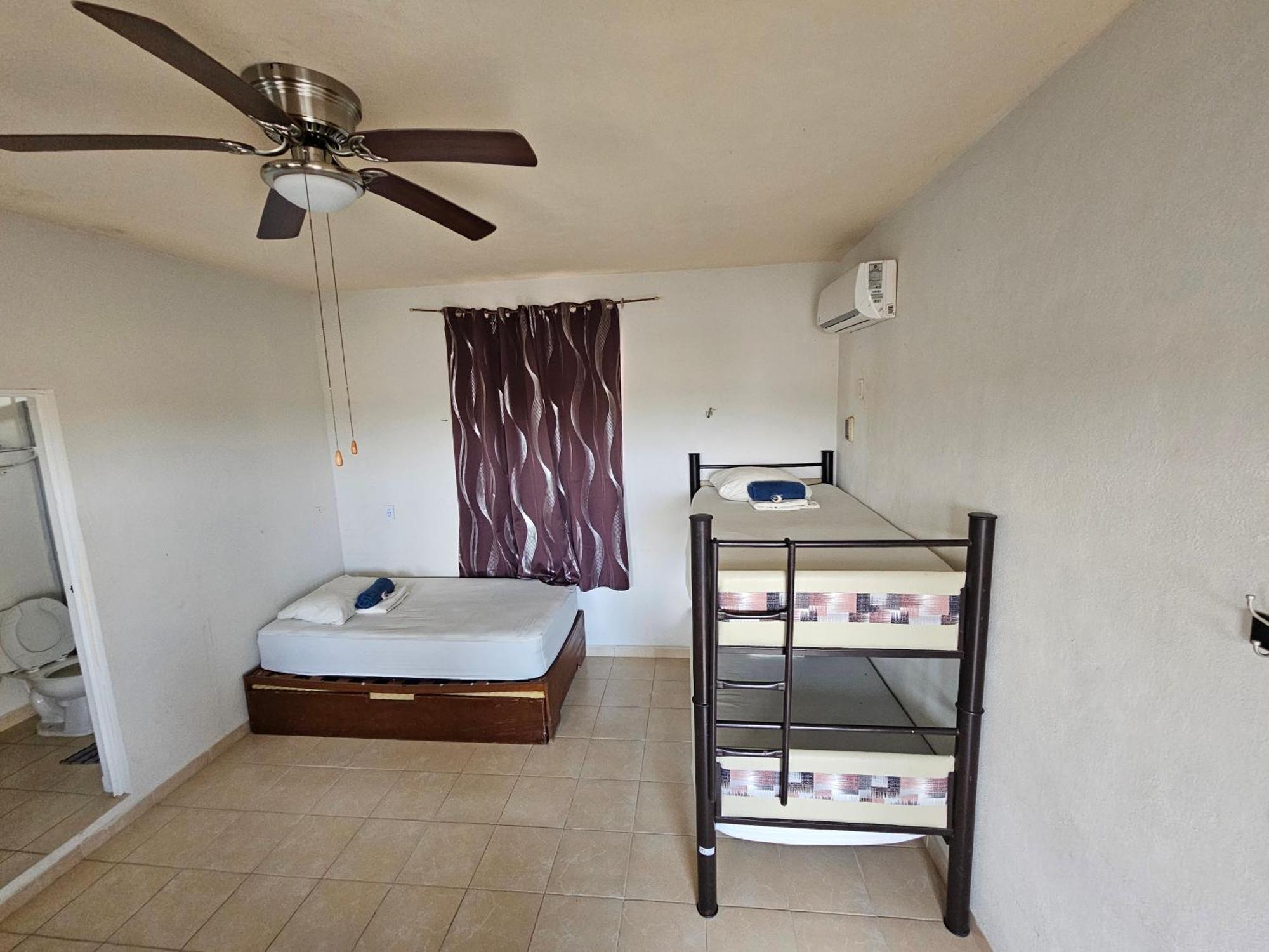 Hostel El Padrino Akumal